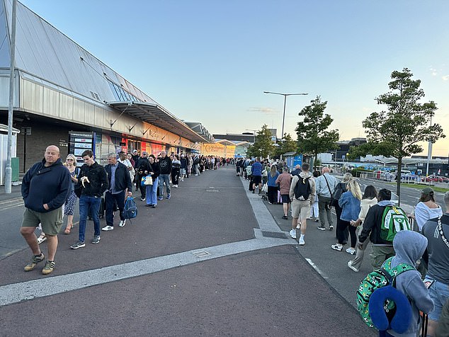 Furious passengers waited hours to get through security after the government temporarily re-imposed rules preventing people from traveling with liquids above 100ml in hand luggage until further notice