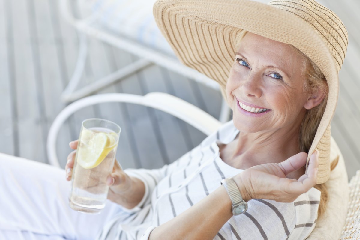 elderly lady hat against the sun