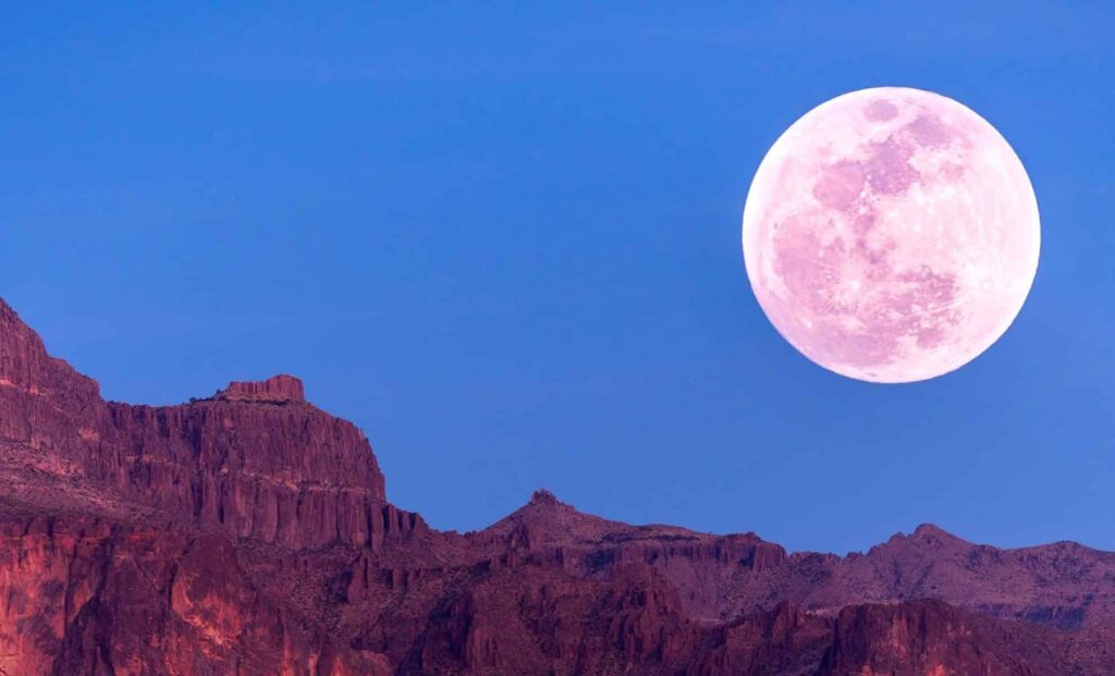 Witness the Stunning Strawberry Moon Alongside the Summer Solstice This June