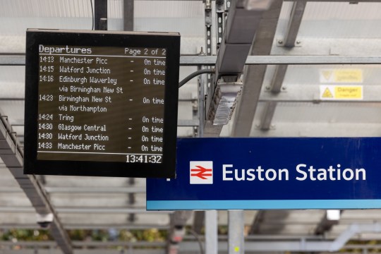 A departures board at the entrance to Euston station in London, United Kingdom, Monday, September 25, 2023. Rishi Sunak faced the wrath of British businessmen, politicians across the spectrum and even a major donor as he considered whether to cut the flagship rail project, which could cost 100 billion dollars ($123 billion).  Photographer: Chris Ratcliffe/Bloomberg via Getty Images