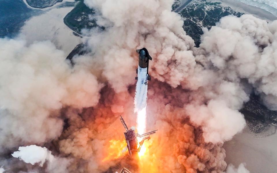 Boeing's failures have allowed Elon Musk's rocket company, SpaceX, to race forward