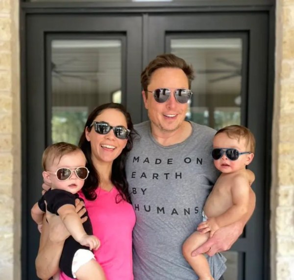 Elon Musk with Shivon Zilis and their twins