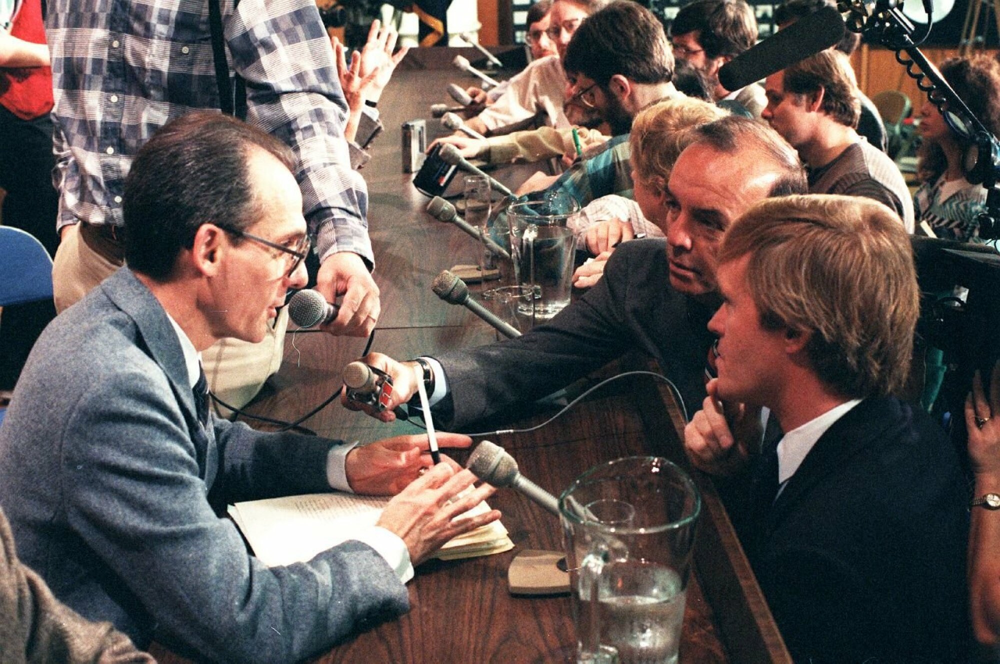 Ed Stone spoke to the media during the historic flyby of Uranus in 1986.