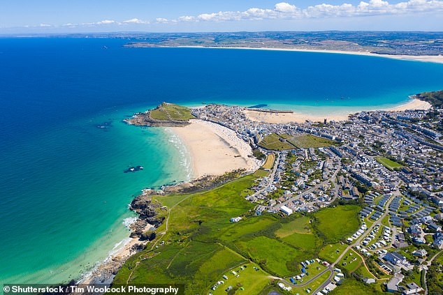 One Reddit user describes St Ives (above) as 'gorgeous' with 'unspoiled beaches'