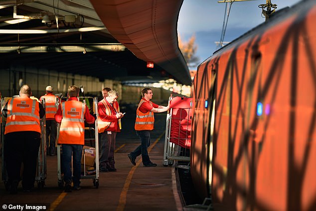 The Post Office will tell staff today that it plans to sell off its freight trains and switch to road delivery