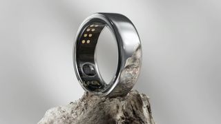 The Galaxy Ring could give the Oura ring (above) a run for its money.